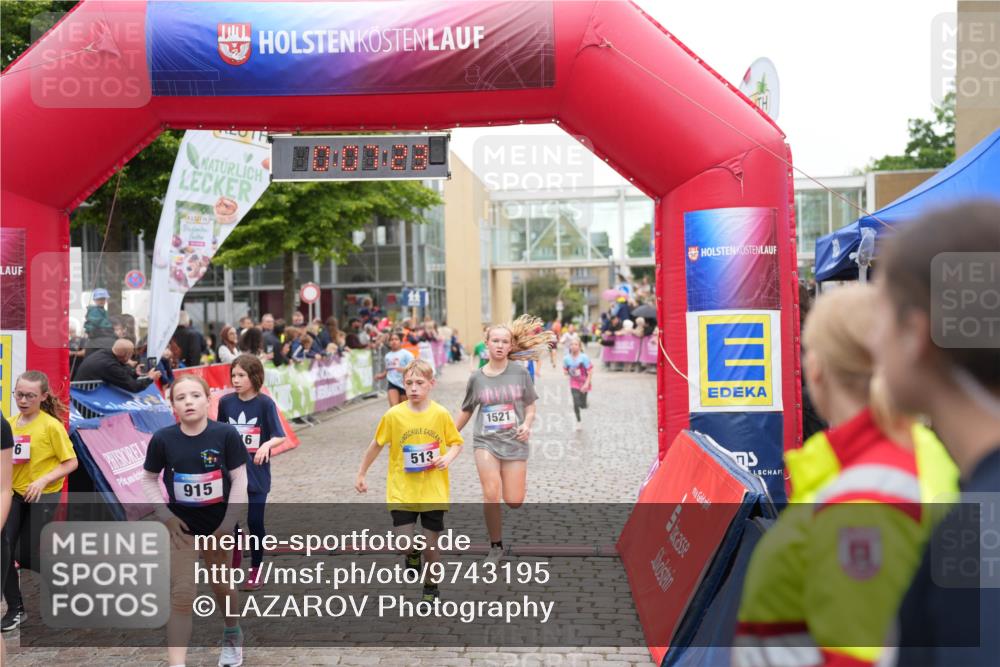 12.06.2026 - Holstenköstenlauf LAZAROV Photography http://msf.ph/oto/9743195 12.06.2026 16:52:22 Laufen 6, 915, 6, 513, 1521, 34, 55, 142, 513, 516, 656, 738, 770, 915, 916, 1521 meine-sportfotos.de