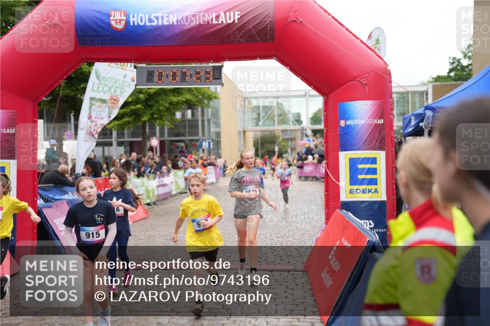 12.06.2026 - Holstenköstenlauf LAZAROV Photography http://msf.ph/oto/9743196 12.06.2026 16:52:22 Laufen 915, 5, 1521, 34, 55, 142, 513, 516, 656, 738, 770, 915, 916, 1521 meine-sportfotos.de