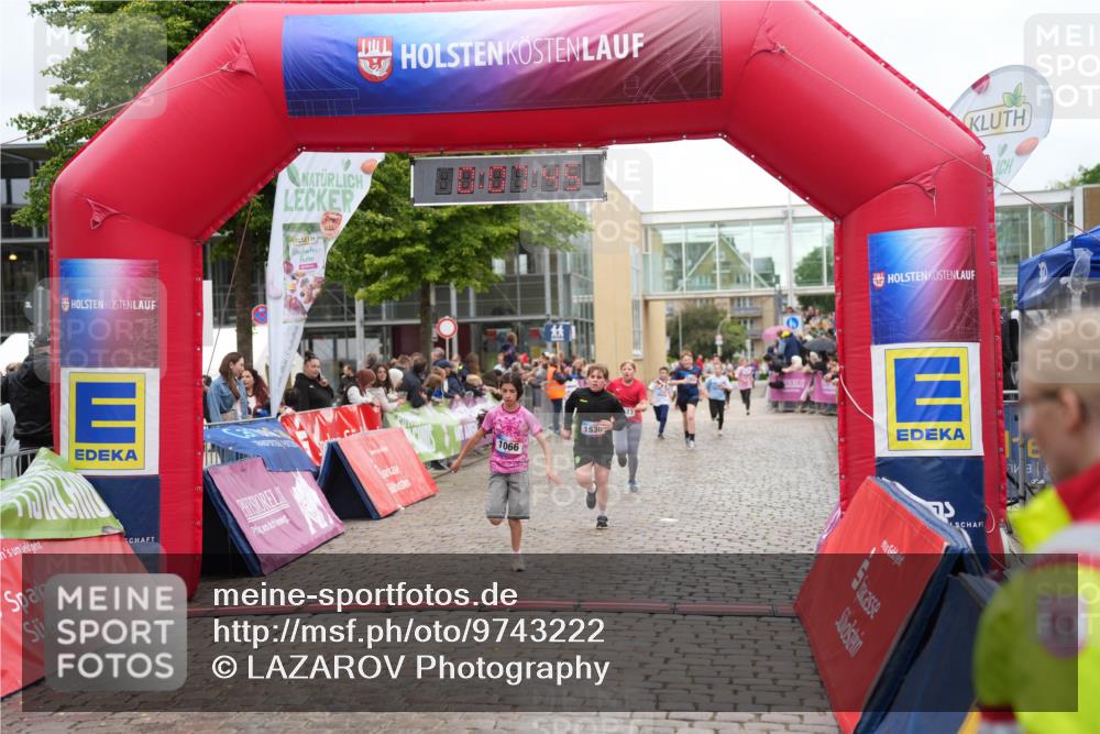 12.06.2026 - Holstenköstenlauf LAZAROV Photography http://msf.ph/oto/9743222 12.06.2026 16:52:43 Laufen 1066, 1530, 75, 234, 1054, 1066, 1068, 1074, 1523, 1530 meine-sportfotos.de