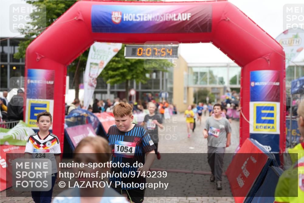 12.06.2026 - Holstenköstenlauf LAZAROV Photography http://msf.ph/oto/9743239 12.06.2026 16:52:53 Laufen 234, 0, 07, 54, 1054, 1061, 234, 247, 519, 649, 912, 987, 1275, 1276 meine-sportfotos.de