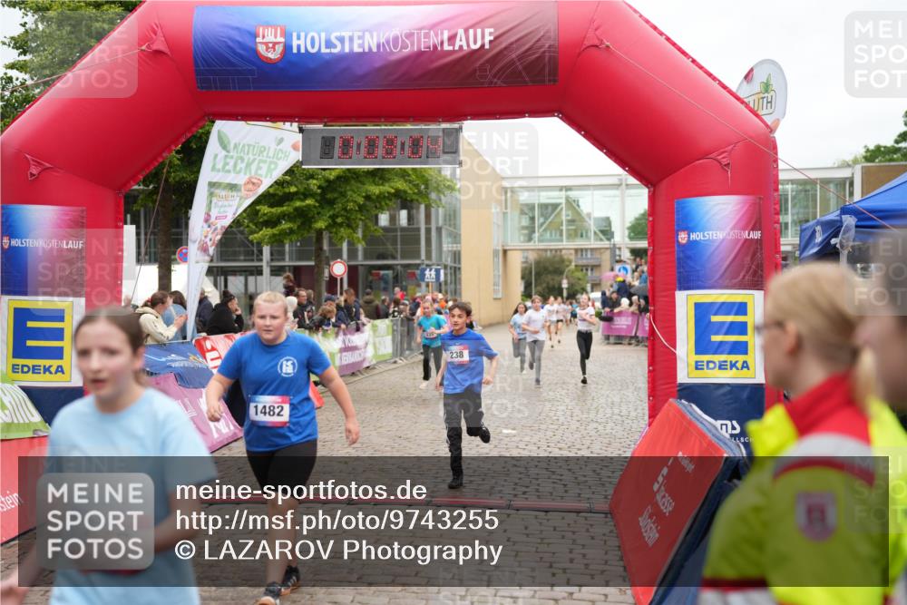 12.06.2026 - Holstenköstenlauf LAZAROV Photography http://msf.ph/oto/9743255 12.06.2026 16:53:03 Laufen 1482, 238, 235, 238, 1062, 1271, 1482 meine-sportfotos.de