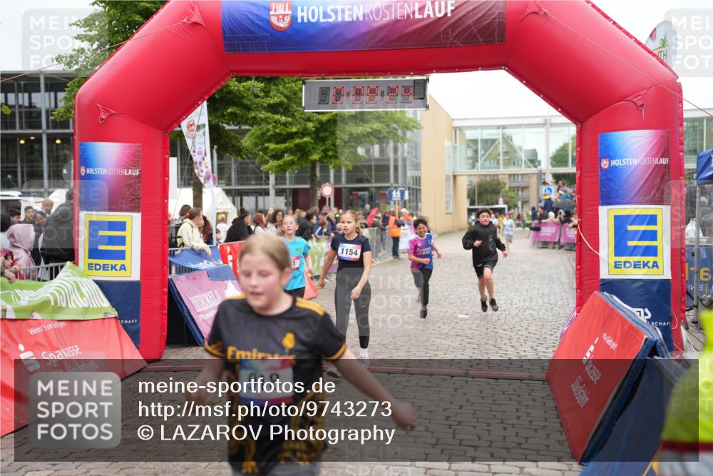 12.06.2026 - Holstenköstenlauf LAZAROV Photography http://msf.ph/oto/9743273 12.06.2026 16:53:22 Laufen 1154, 918, 16, 231, 242, 663, 918, 1154 meine-sportfotos.de