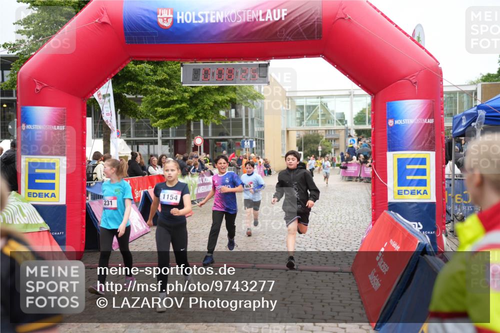 12.06.2026 - Holstenköstenlauf LAZAROV Photography http://msf.ph/oto/9743277 12.06.2026 16:53:23 Laufen 231, 1154, 663, 6, 231, 242, 663, 918, 1154 meine-sportfotos.de