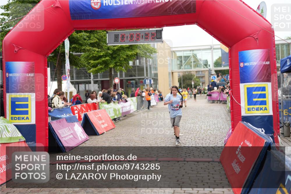 12.06.2026 - Holstenköstenlauf LAZAROV Photography http://msf.ph/oto/9743285 12.06.2026 16:53:31 Laufen 1049, 61, 654, 1049 meine-sportfotos.de