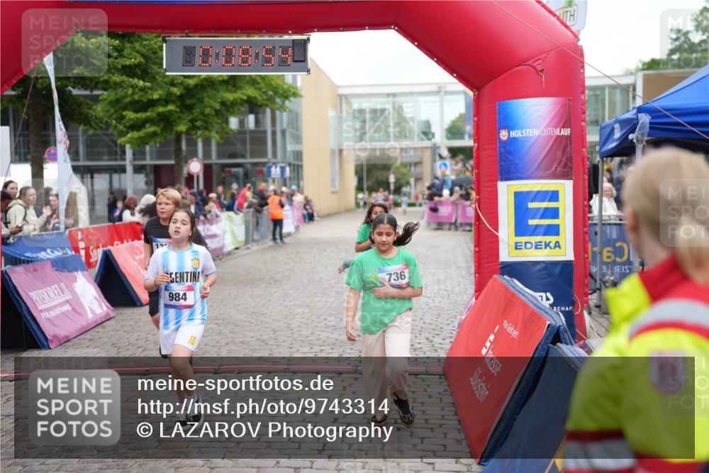 12.06.2026 - Holstenköstenlauf LAZAROV Photography http://msf.ph/oto/9743314 12.06.2026 16:53:52 Laufen 12, 984, 736, 116, 736, 737, 984, 1397 meine-sportfotos.de