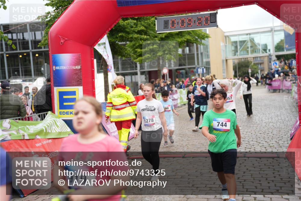 12.06.2026 - Holstenköstenlauf LAZAROV Photography http://msf.ph/oto/9743325 12.06.2026 16:54:18 Laufen 919, 1278, 60, 1558, 744, 057, 660, 744, 919, 920, 986, 1051, 1057, 1278 meine-sportfotos.de