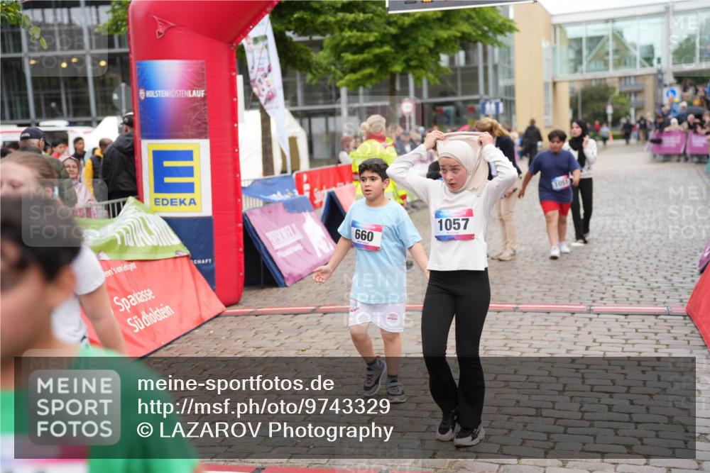 12.06.2026 - Holstenköstenlauf LAZAROV Photography http://msf.ph/oto/9743329 12.06.2026 16:54:21 Laufen 1051, 660, 1057, 660, 986, 1051, 1057 meine-sportfotos.de