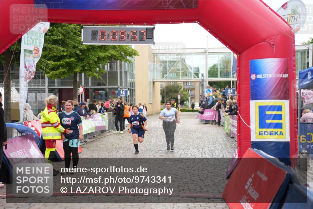 12.06.2026 - Holstenköstenlauf LAZAROV Photography http://msf.ph/oto/9743341 12.06.2026 16:54:56 Laufen 1558, 1060, 1071, 60, 1060, 1071 meine-sportfotos.de