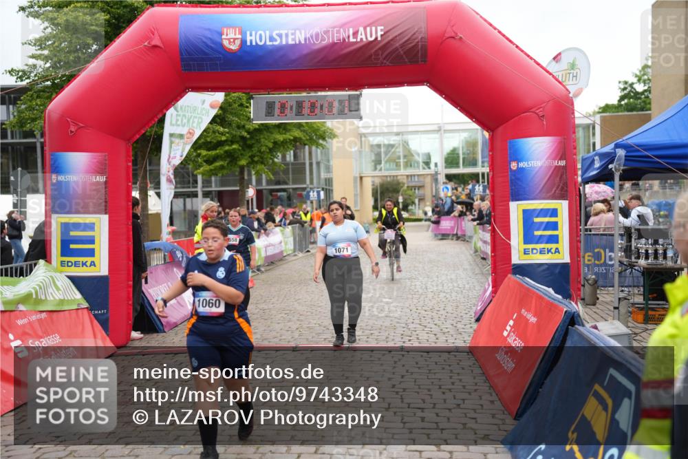 12.06.2026 - Holstenköstenlauf LAZAROV Photography http://msf.ph/oto/9743348 12.06.2026 16:54:59 Laufen 558, 1071, 60, 1060, 1060, 1071 meine-sportfotos.de