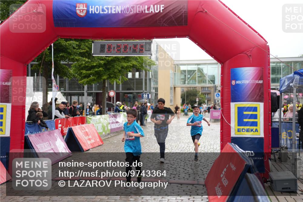 12.06.2026 - Holstenköstenlauf LAZAROV Photography http://msf.ph/oto/9743364 12.06.2026 17:05:44 Laufen 1200, 7278, 87 meine-sportfotos.de