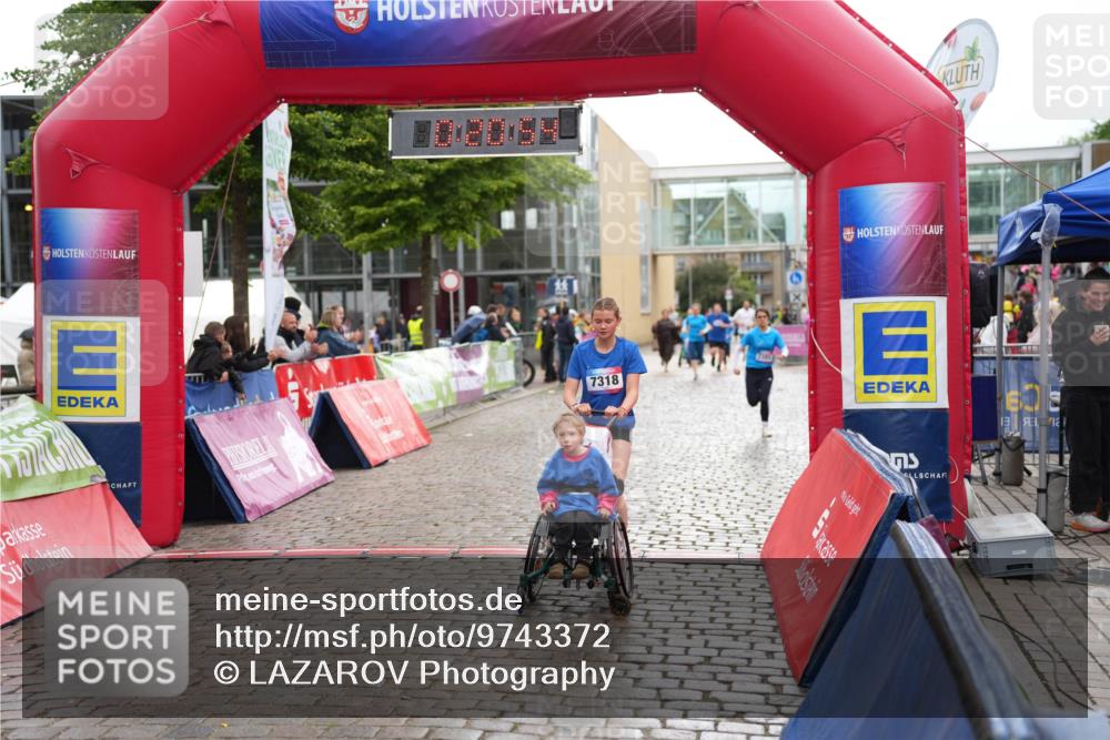 12.06.2026 - Holstenköstenlauf LAZAROV Photography http://msf.ph/oto/9743372 12.06.2026 17:05:52 Laufen 7318, 13 meine-sportfotos.de