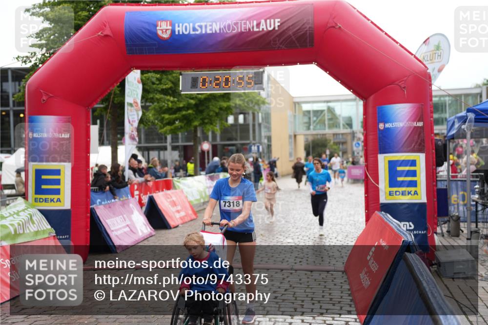 12.06.2026 - Holstenköstenlauf LAZAROV Photography http://msf.ph/oto/9743375 12.06.2026 17:05:54 Laufen 10, 20, 55, 7318, 13 meine-sportfotos.de