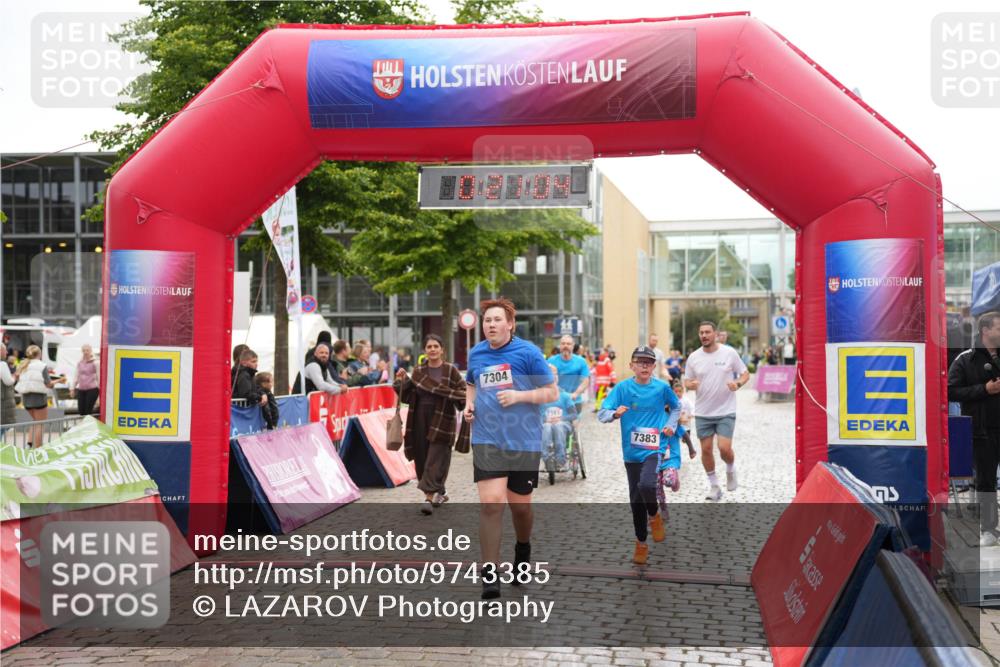 12.06.2026 - Holstenköstenlauf LAZAROV Photography http://msf.ph/oto/9743385 12.06.2026 17:06:03 Laufen 7304, 7383 meine-sportfotos.de
