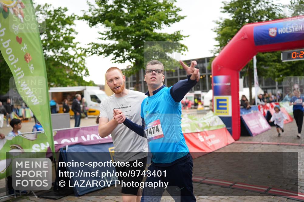 12.06.2026 - Holstenköstenlauf LAZAROV Photography http://msf.ph/oto/9743401 12.06.2026 17:06:15 Laufen 7474, 0, 2 meine-sportfotos.de