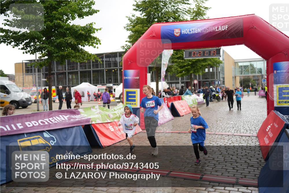 12.06.2026 - Holstenköstenlauf LAZAROV Photography http://msf.ph/oto/9743405 12.06.2026 17:06:17 Laufen 7316, 7511, 315, 10 meine-sportfotos.de
