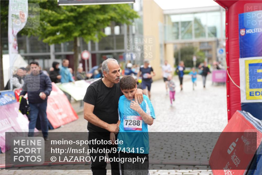 12.06.2026 - Holstenköstenlauf LAZAROV Photography http://msf.ph/oto/9743415 12.06.2026 17:06:25 Laufen 7288 meine-sportfotos.de