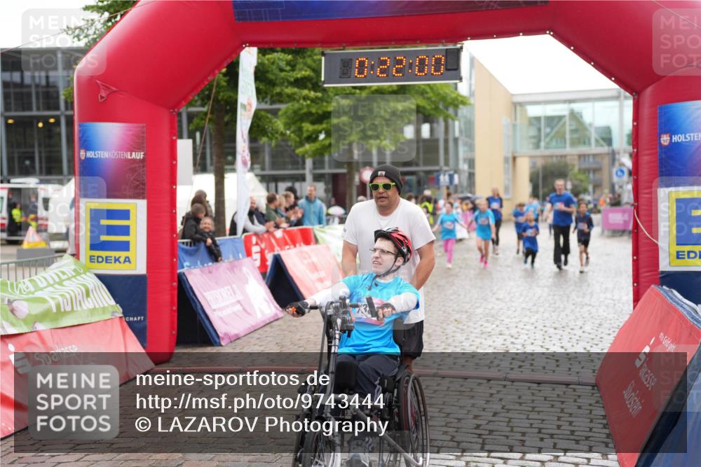 12.06.2026 - Holstenköstenlauf LAZAROV Photography http://msf.ph/oto/9743444 12.06.2026 17:06:59 Laufen 0, 22, 00 meine-sportfotos.de
