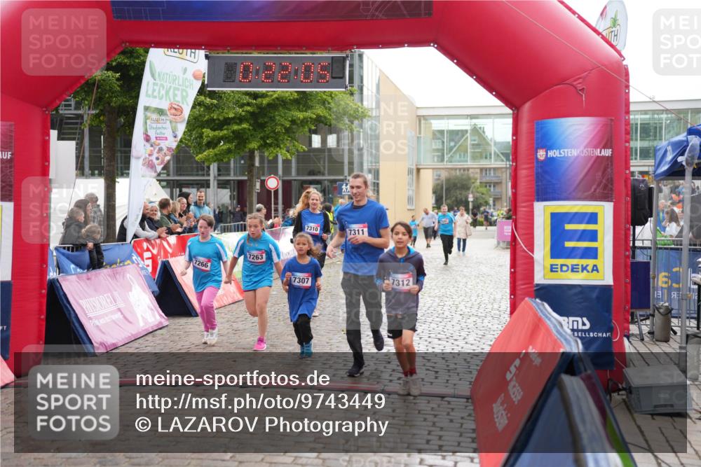 12.06.2026 - Holstenköstenlauf LAZAROV Photography http://msf.ph/oto/9743449 12.06.2026 17:07:04 Laufen 7310, 7311, 7263, 7266, 7307, 7312 meine-sportfotos.de