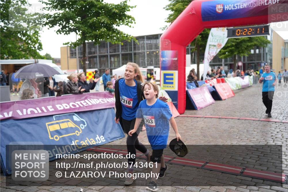 12.06.2026 - Holstenköstenlauf LAZAROV Photography http://msf.ph/oto/9743461 12.06.2026 17:07:09 Laufen 7310, 303, 0, 22, 11, 7261 meine-sportfotos.de
