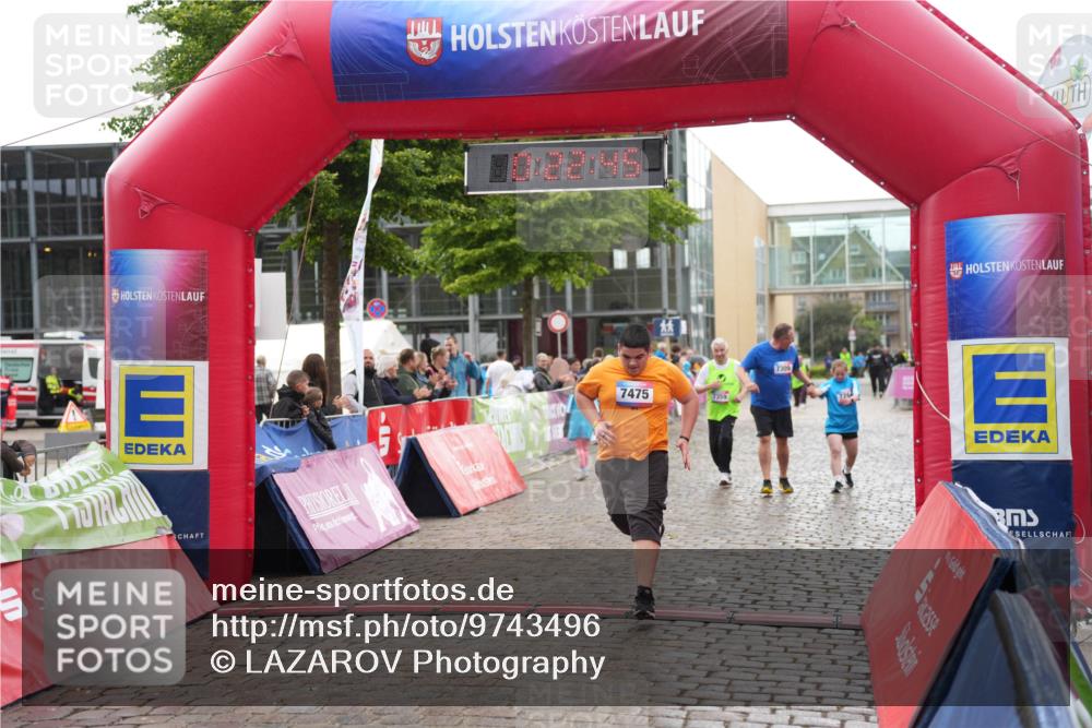 12.06.2026 - Holstenköstenlauf LAZAROV Photography http://msf.ph/oto/9743496 12.06.2026 17:07:44 Laufen 7475, 7359, 7309 meine-sportfotos.de