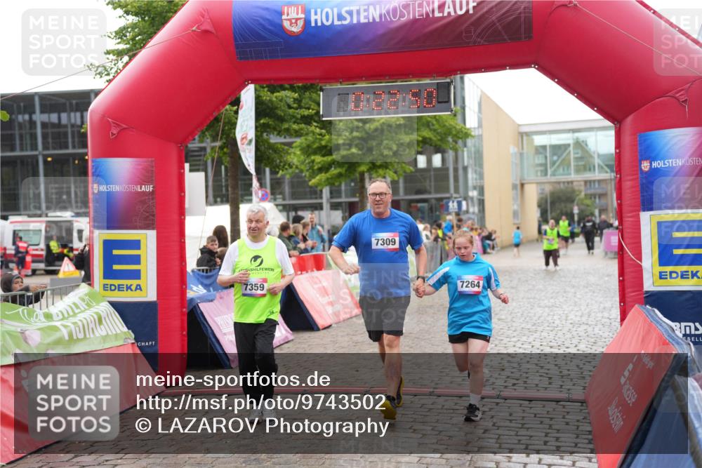 12.06.2026 - Holstenköstenlauf LAZAROV Photography http://msf.ph/oto/9743502 12.06.2026 17:07:49 Laufen 7359, 7309, 7264 meine-sportfotos.de