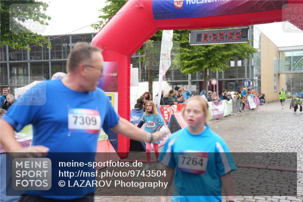 12.06.2026 - Holstenköstenlauf LAZAROV Photography http://msf.ph/oto/9743504 12.06.2026 17:07:51 Laufen 7309, 7280, 7264 meine-sportfotos.de