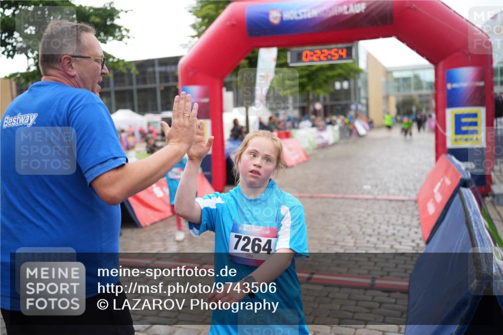 12.06.2026 - Holstenköstenlauf LAZAROV Photography http://msf.ph/oto/9743506 12.06.2026 17:07:53 Laufen 7264, 0, 28, 54 meine-sportfotos.de