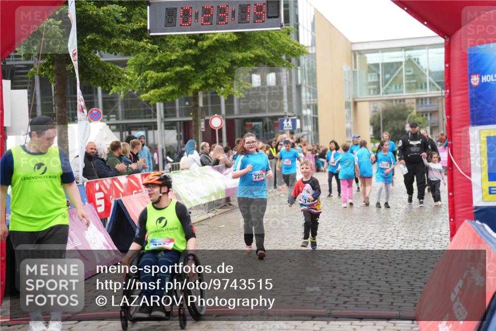 12.06.2026 - Holstenköstenlauf LAZAROV Photography http://msf.ph/oto/9743515 12.06.2026 17:08:18 Laufen 7271, 74, 7279 meine-sportfotos.de