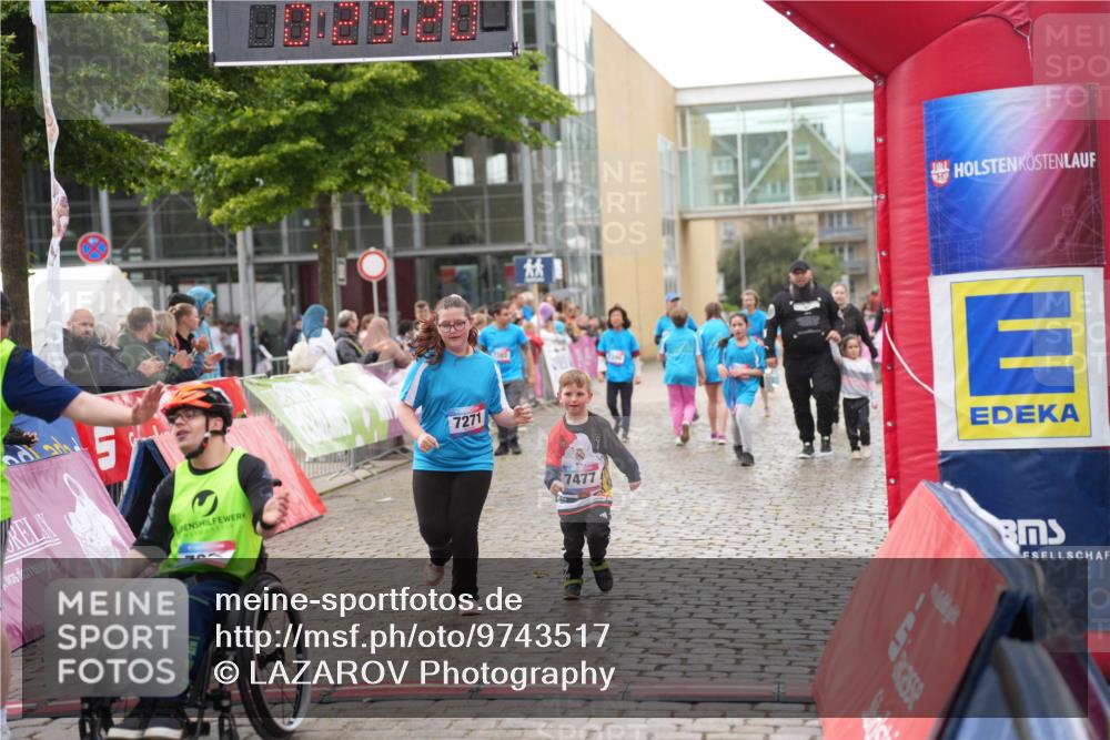 12.06.2026 - Holstenköstenlauf LAZAROV Photography http://msf.ph/oto/9743517 12.06.2026 17:08:19 Laufen 5, 7271, 7477 meine-sportfotos.de