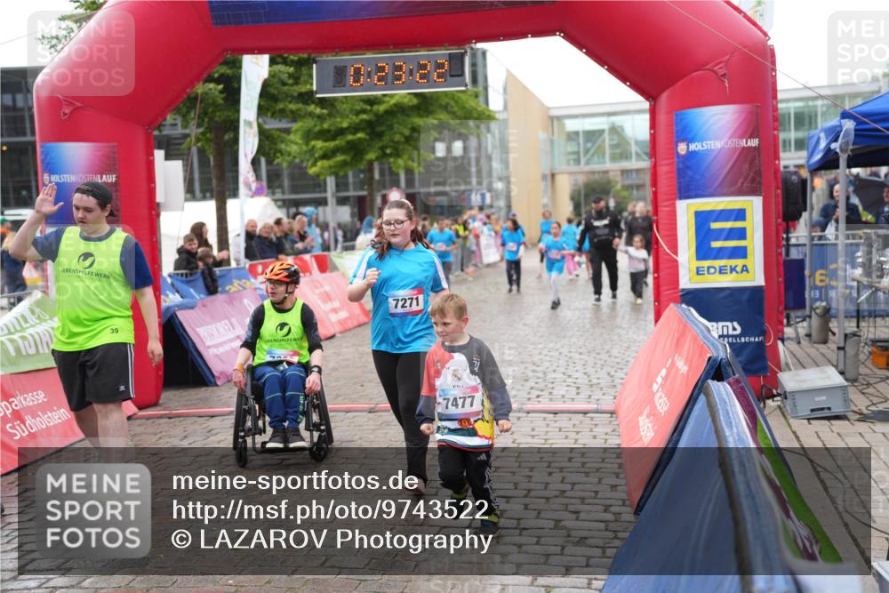 12.06.2026 - Holstenköstenlauf LAZAROV Photography http://msf.ph/oto/9743522 12.06.2026 17:08:21 Laufen 39, 10, 23, 22, 7271, 7477, 6 meine-sportfotos.de