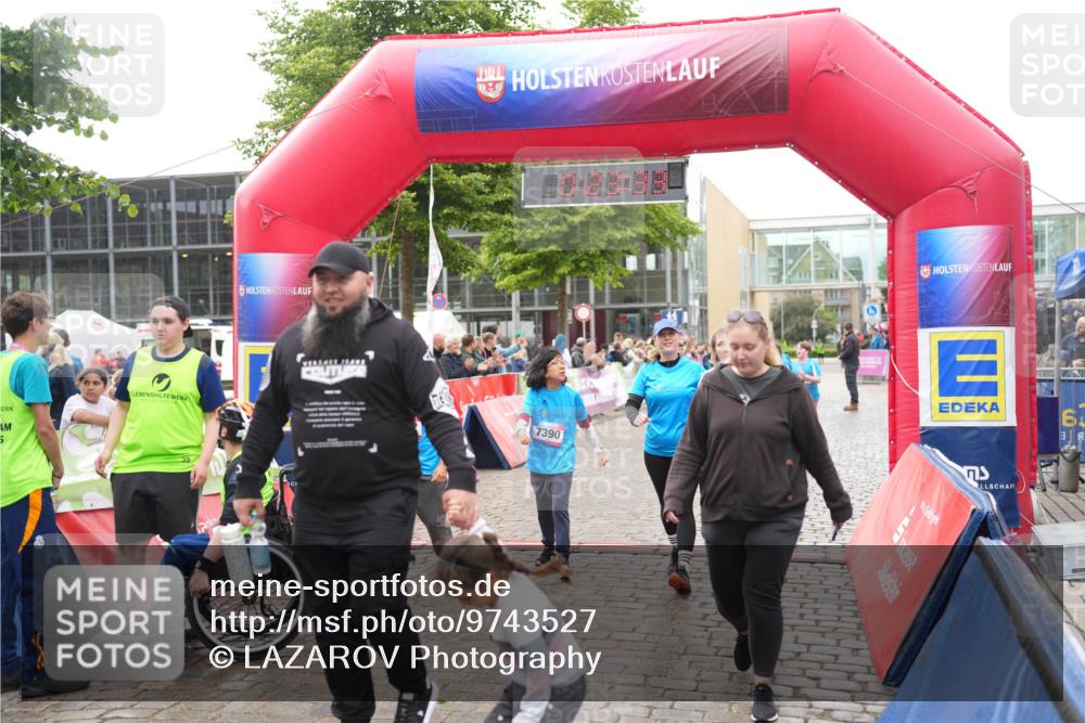 12.06.2026 - Holstenköstenlauf LAZAROV Photography http://msf.ph/oto/9743527 12.06.2026 17:08:32 Laufen 5, 7390, 6 meine-sportfotos.de