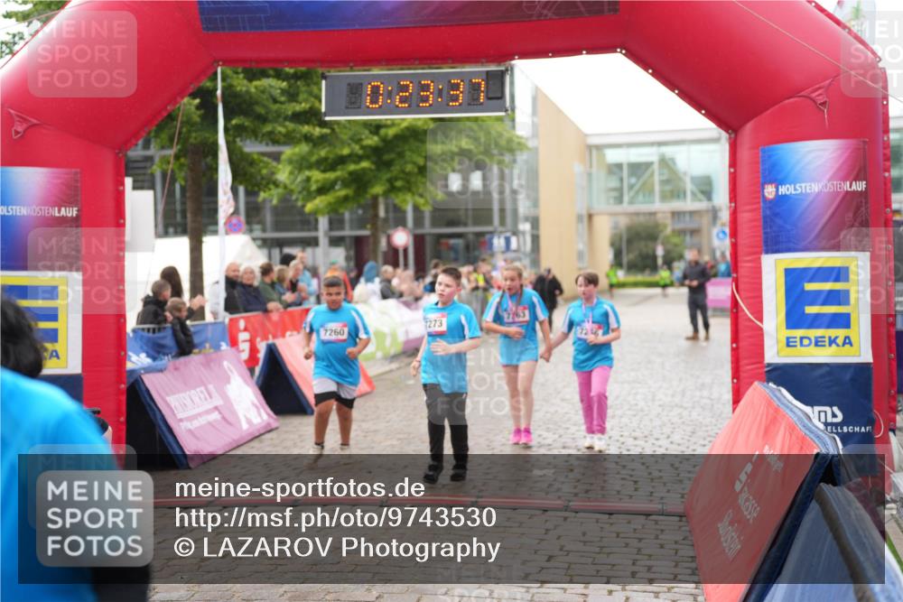 12.06.2026 - Holstenköstenlauf LAZAROV Photography http://msf.ph/oto/9743530 12.06.2026 17:08:36 Laufen 10, 23, 37, 7260, 1273 meine-sportfotos.de