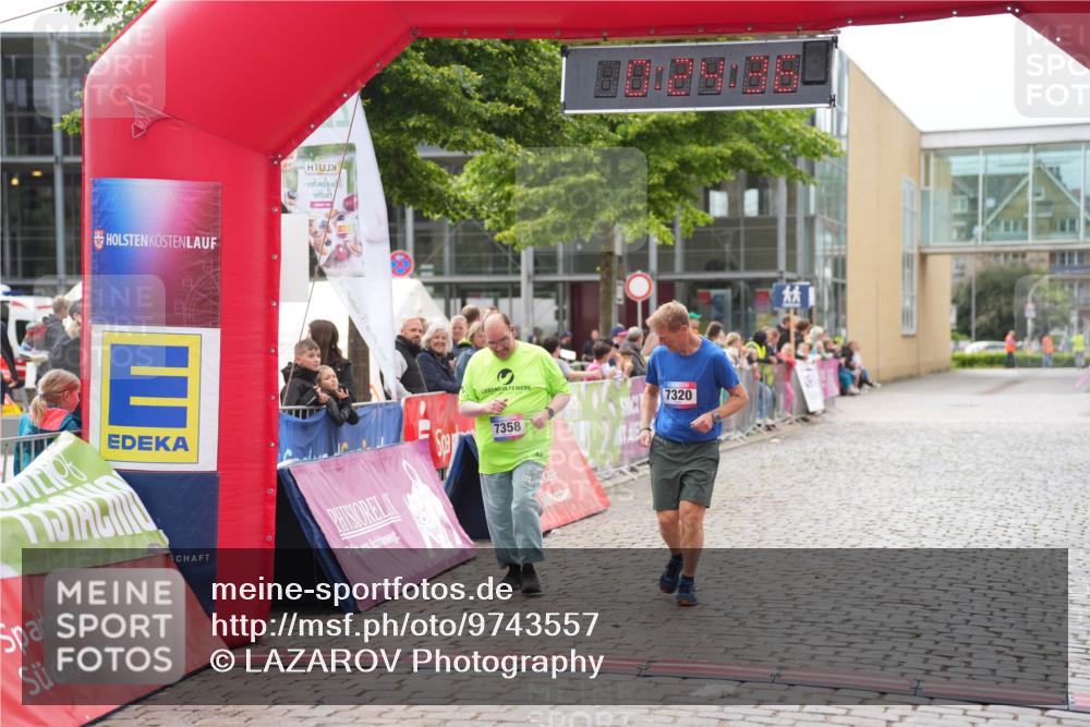 12.06.2026 - Holstenköstenlauf LAZAROV Photography http://msf.ph/oto/9743557 12.06.2026 17:09:34 Laufen 7358, 7320 meine-sportfotos.de
