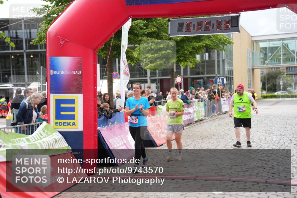 12.06.2026 - Holstenköstenlauf LAZAROV Photography http://msf.ph/oto/9743570 12.06.2026 17:10:55 Laufen 3710, 5, 7507 meine-sportfotos.de