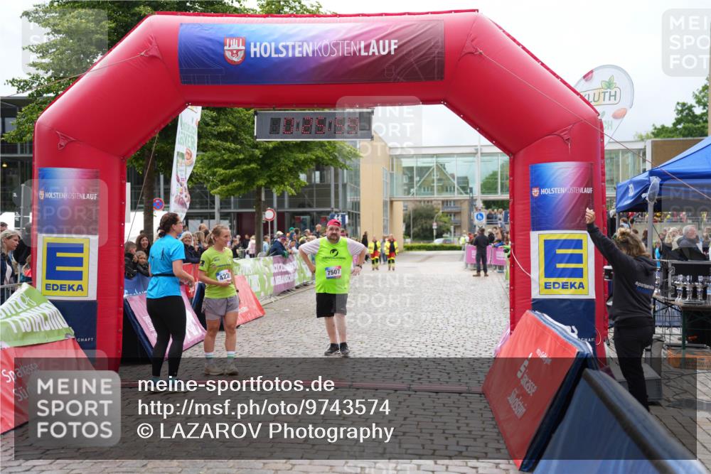 12.06.2026 - Holstenköstenlauf LAZAROV Photography http://msf.ph/oto/9743574 12.06.2026 17:10:57 Laufen 422, 7507 meine-sportfotos.de