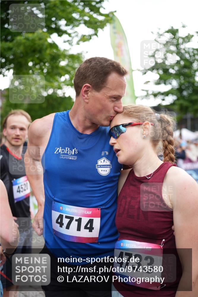 12.06.2026 - Holstenköstenlauf LAZAROV Photography http://msf.ph/oto/9743580 12.06.2026 17:50:07 Laufen 4520, 36, 4714, 36, 4733, 4795 meine-sportfotos.de