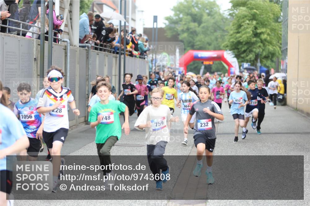 12.06.2026 - Holstenköstenlauf Andreas Tolksdorf http://msf.ph/oto/9743608 12.06.2026 16:48:33 Laufen 2007, 1056, 228, 148, 1504, 1064, 507, 759, 984, 232, 652, 1148 meine-sportfotos.de