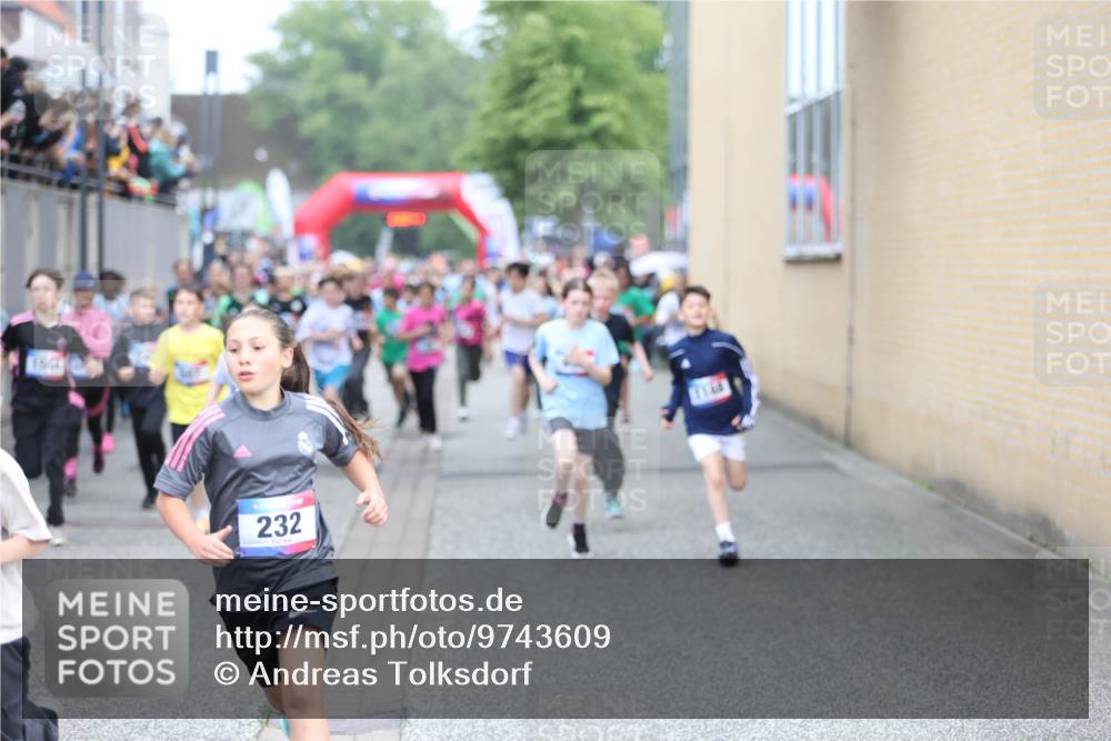 12.06.2026 - Holstenköstenlauf Andreas Tolksdorf http://msf.ph/oto/9743609 12.06.2026 16:48:34 Laufen 1564, 232 meine-sportfotos.de