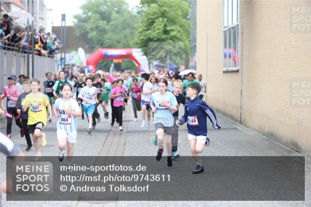 12.06.2026 - Holstenköstenlauf Andreas Tolksdorf http://msf.ph/oto/9743611 12.06.2026 16:48:35 Laufen 1064, 3647, 507, 984, 661, 1148 meine-sportfotos.de