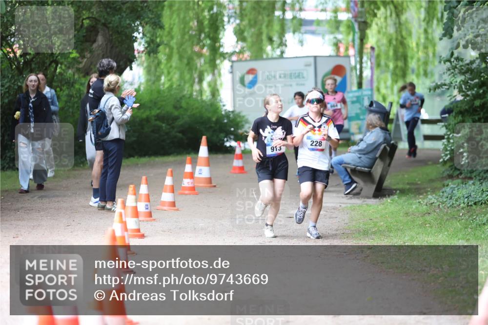 12.06.2026 - Holstenköstenlauf Andreas Tolksdorf http://msf.ph/oto/9743669 12.06.2026 16:52:45 Laufen 913, 228, 664 meine-sportfotos.de