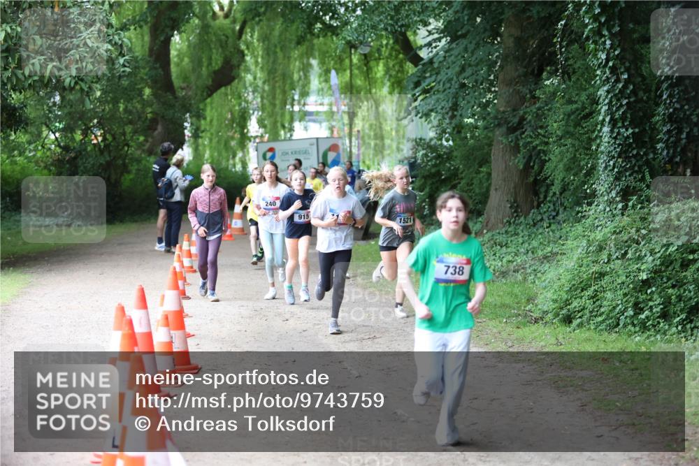12.06.2026 - Holstenköstenlauf Andreas Tolksdorf http://msf.ph/oto/9743759 12.06.2026 16:54:19 Laufen 240, 915, 1521, 738 meine-sportfotos.de