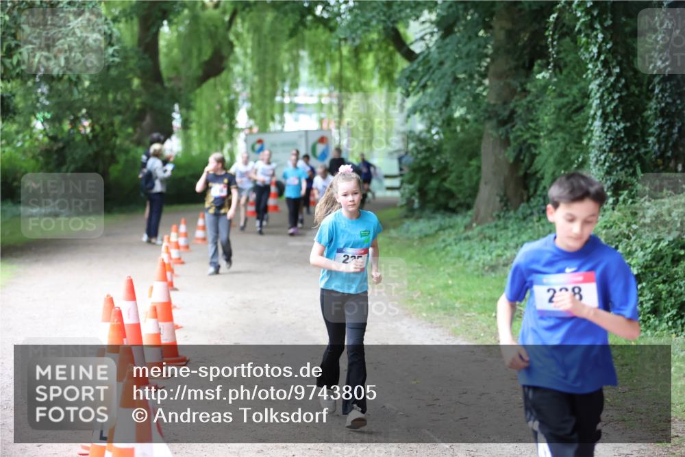 12.06.2026 - Holstenköstenlauf Andreas Tolksdorf http://msf.ph/oto/9743805 12.06.2026 16:55:05 Laufen 2, 25, 208 meine-sportfotos.de