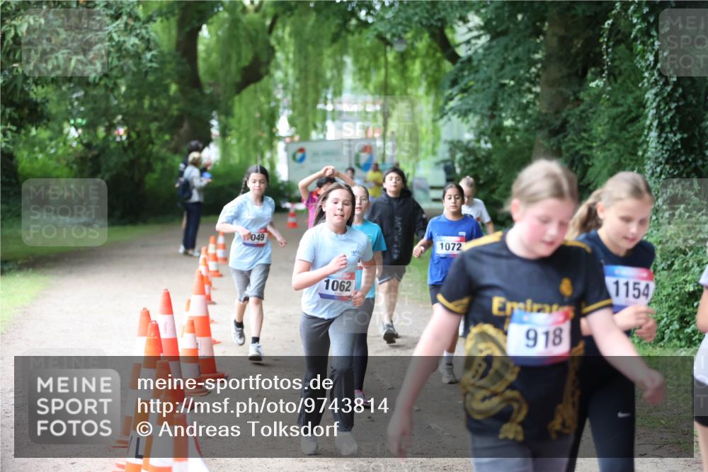 12.06.2026 - Holstenköstenlauf Andreas Tolksdorf http://msf.ph/oto/9743814 12.06.2026 16:55:17 Laufen 049, 1062, 1072, 918, 1154 meine-sportfotos.de