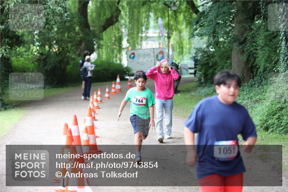 12.06.2026 - Holstenköstenlauf Andreas Tolksdorf http://msf.ph/oto/9743854 12.06.2026 16:56:20 Laufen 744, 1051 meine-sportfotos.de