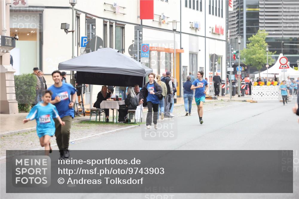 12.06.2026 - Holstenköstenlauf Andreas Tolksdorf http://msf.ph/oto/9743903 12.06.2026 17:06:56 Laufen 72911, 10, 06, 15, 06, 28, 5, 7295, 7317 meine-sportfotos.de