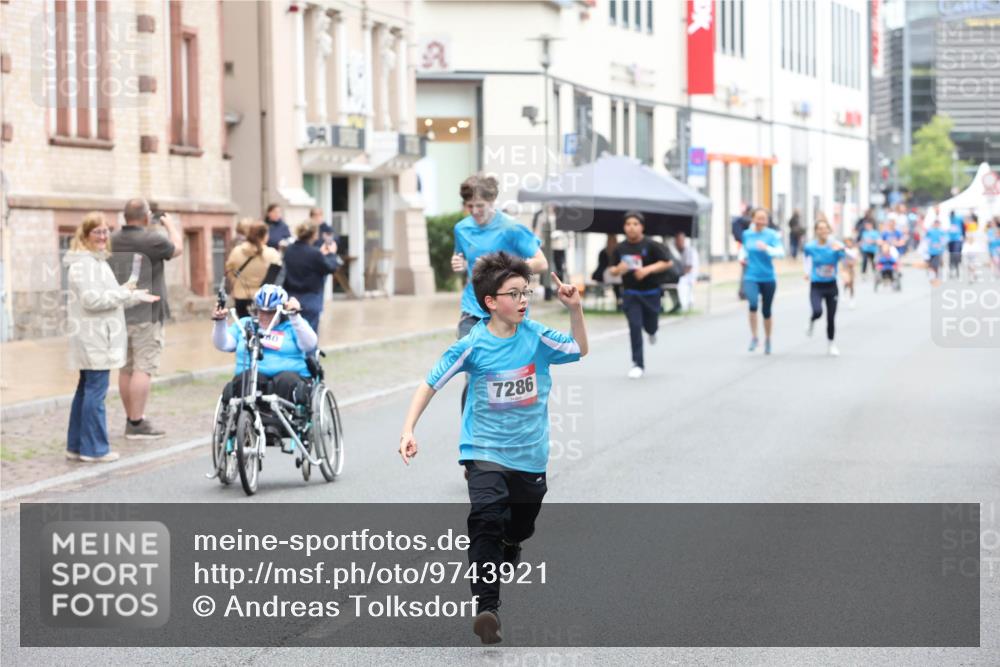 12.06.2026 - Holstenköstenlauf Andreas Tolksdorf http://msf.ph/oto/9743921 12.06.2026 17:07:21 Laufen 80, 7286 meine-sportfotos.de