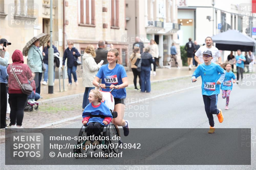 12.06.2026 - Holstenköstenlauf Andreas Tolksdorf http://msf.ph/oto/9743942 12.06.2026 17:07:37 Laufen 1949, 7318, 7383, 7381 meine-sportfotos.de