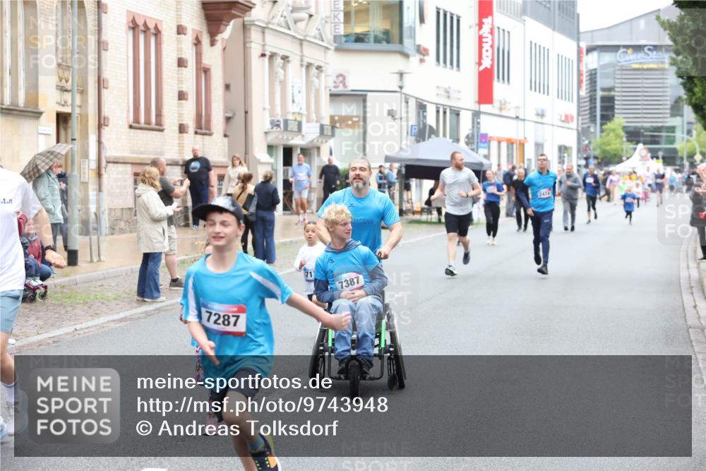 12.06.2026 - Holstenköstenlauf Andreas Tolksdorf http://msf.ph/oto/9743948 12.06.2026 17:07:40 Laufen 7287, 7387, 7474 meine-sportfotos.de