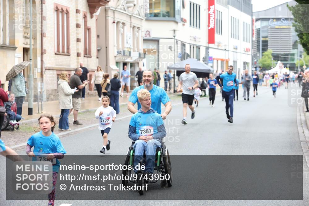 12.06.2026 - Holstenköstenlauf Andreas Tolksdorf http://msf.ph/oto/9743950 12.06.2026 17:07:41 Laufen 7381, 0, 7177, 7387, 7474 meine-sportfotos.de