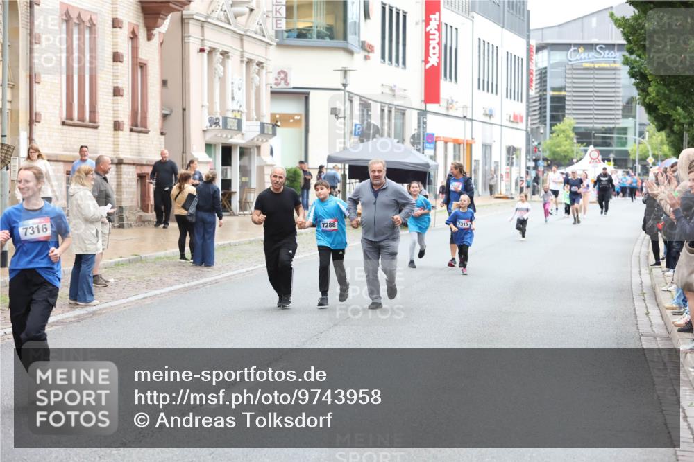 12.06.2026 - Holstenköstenlauf Andreas Tolksdorf http://msf.ph/oto/9743958 12.06.2026 17:07:49 Laufen 7316, 7288 meine-sportfotos.de